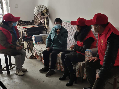 公車公司開展學(xué)習(xí)雷鋒，關(guān)愛孤寡老人 志愿服務(wù)活動